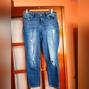 Distressed Jennifer Lopez ankle jeans -size 10